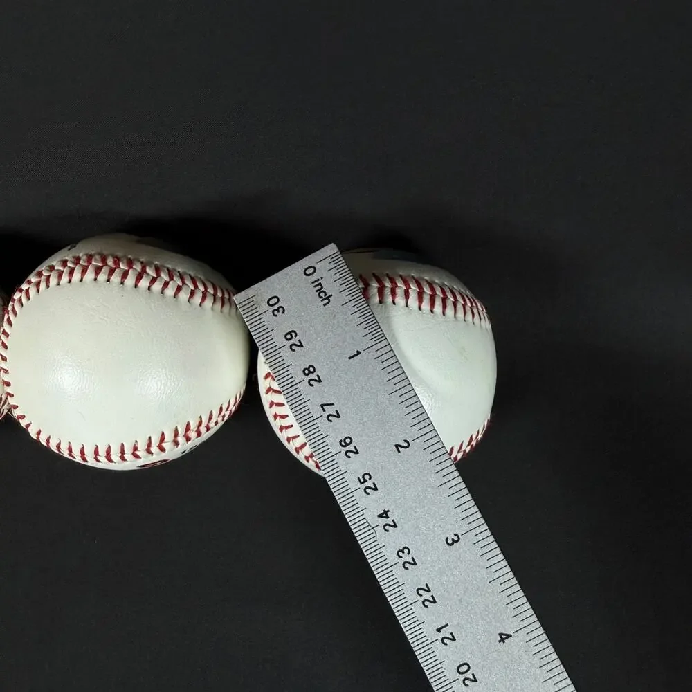 Lot of 3 Vintage ball 1997 J.T Show,Barry Bons,Jeff Kent Baseballs Giants MLB